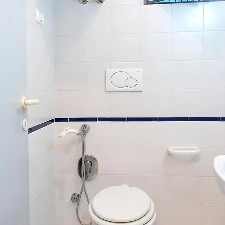 M52 - Marcelli, Bilocale Con Giardino A 100 Mt Dal Mare *